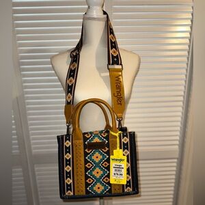 Wrangler crossbody tote by Montana West, new with tags